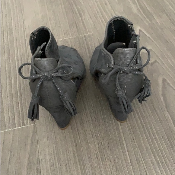 Open toed wedges never worn - Picture 4 of 6